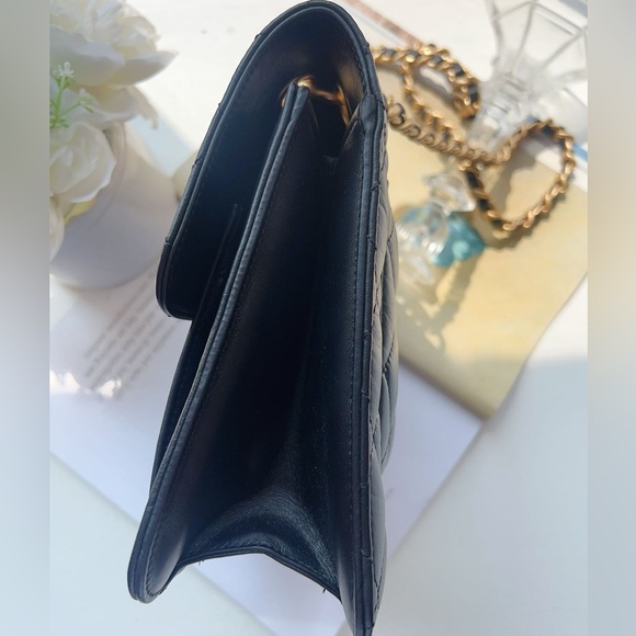 Chanel Mini Flap Black Aged Calfskin Bag - Picture 4 of 10